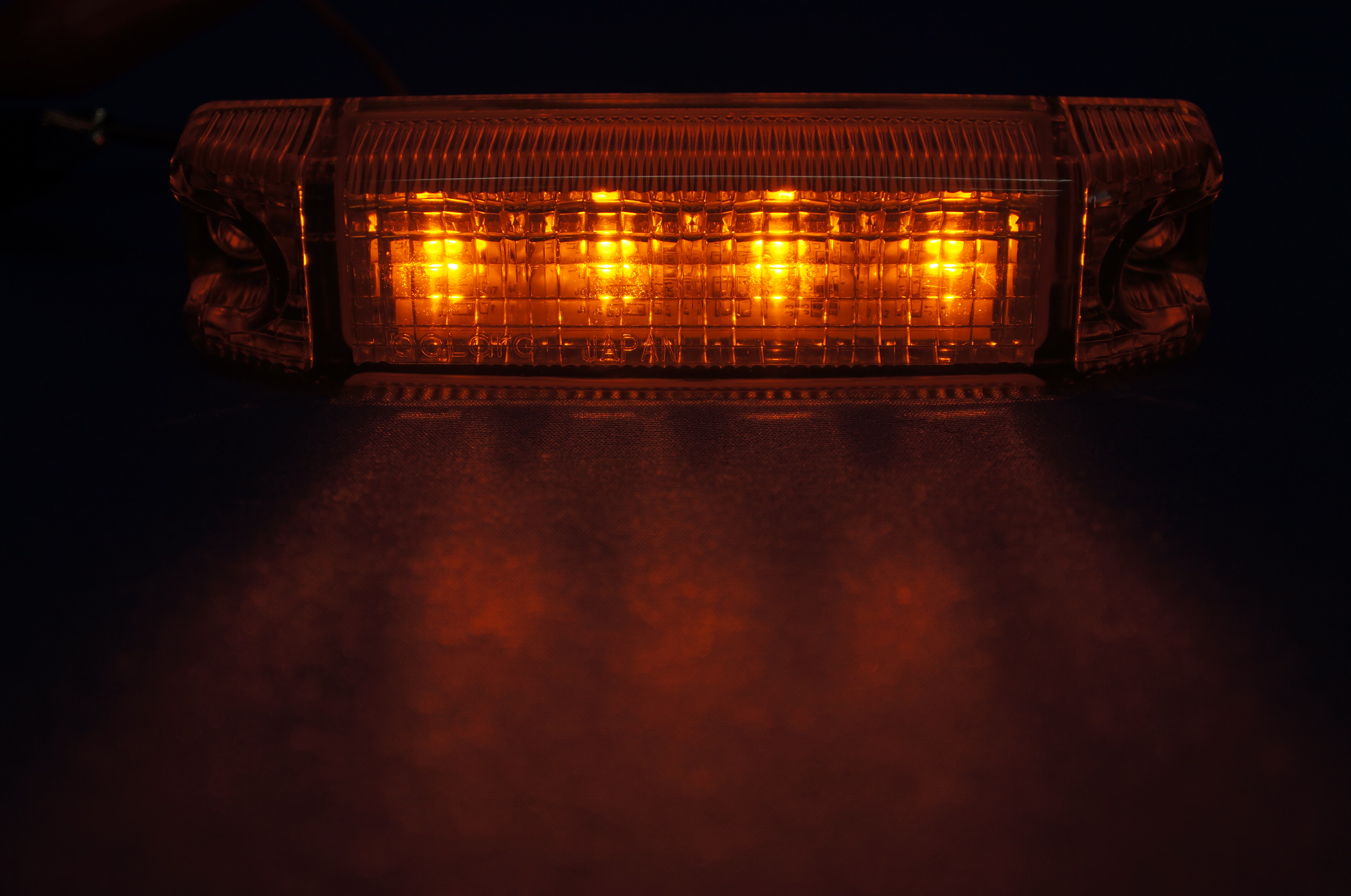 日本フルハーフ LED車高灯 ポラーグ 2597A アンバー/アンバー | 大阪のトラックショップＫＥＮＺはトラックパーツ、トラック用品、トラック 部品の通販などトラック用品専門店